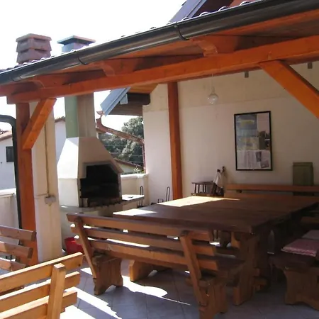 Appartement With Hot Tub - Gonar, Rab - 4999
