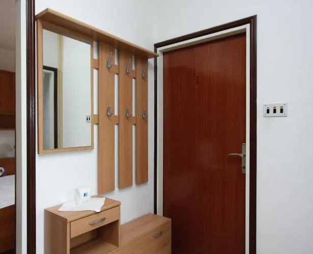 With Parking Space - Gonar, Rab - 4999 Apartman Supetarska Draga